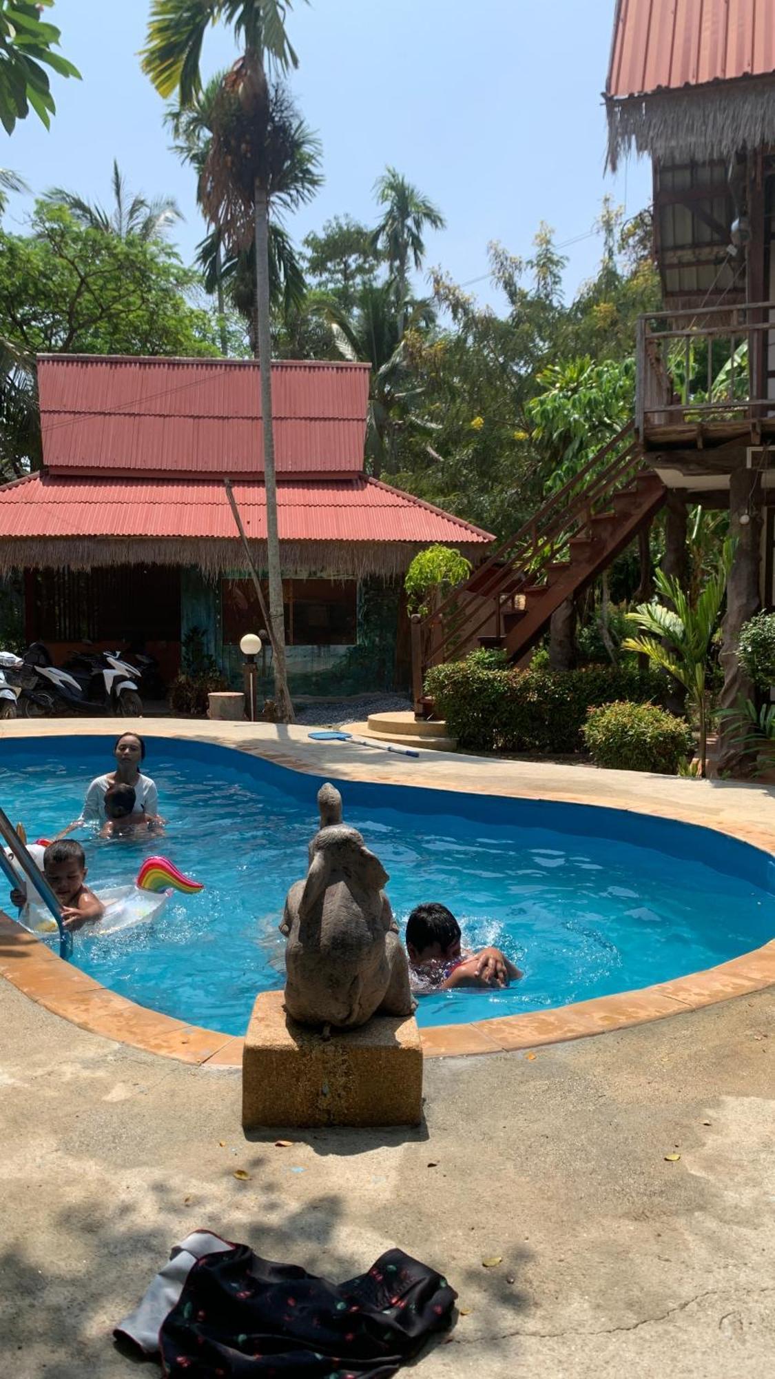 Nin Kantiang Bay Koh Lanta Bagian luar foto